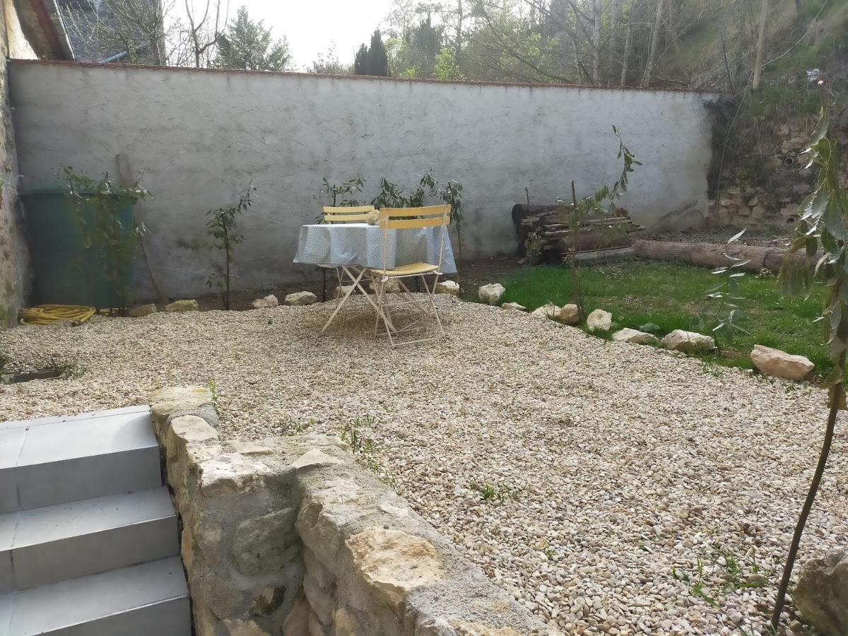 Logement Entier Dans Village Calme Guillerval Exteriör bild